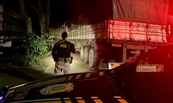 PRF apreende 68 m³ de madeira ilegal em Itupiranga