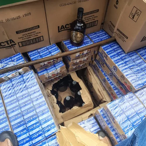 Carga de 3.600 garrafas de conhaque é apreendida em Dom Eliseu 