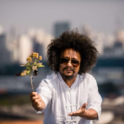 TOCA Carajás traz Dona Onete e Chico César para shows na orla do Rio Tocantins